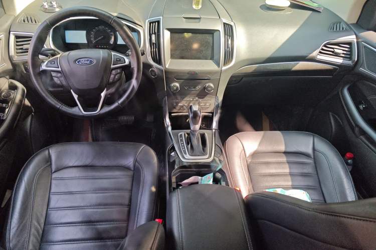 Used Ford Edge 2018 EcoBoost 245 Two-Wheel-Drive Titanium 7-Seater China V Standard
