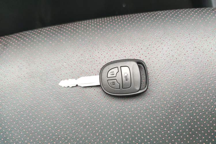 Used CHANGAN KAICHENG Oushang A600 2016 1.5L Manual Luxury 7-Seater
