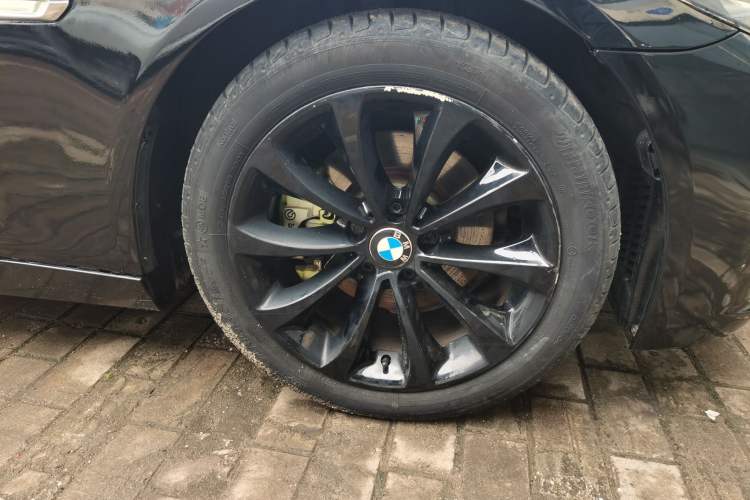 Used BMW 5 Series 2017 525Li Leading Model