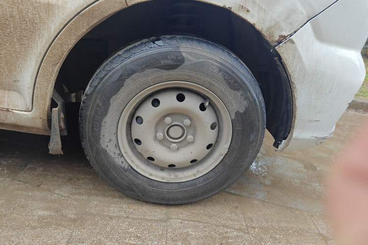 Used Dongfeng Yufeng EM26 2023 Standard Edition 41.472 kWh Henan Lithium Power
