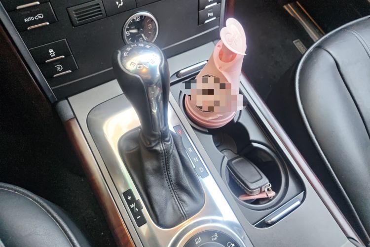 Used Land Rover Range 2012 5.0 NA V8 Gear Lever