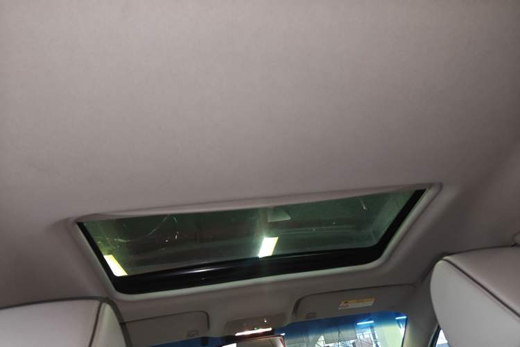 Used Buick GL8 2021 Land Cruiser Executive Class 652T Luxury Model