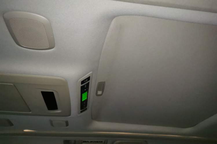 Used Toyota Alphard 2012 3.5L Luxury Edition