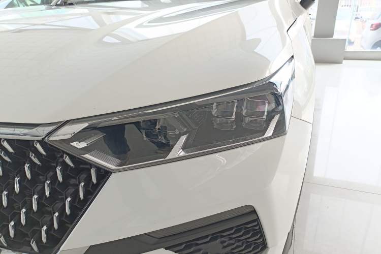 Used Bestune T77 2021 PRO 280 TID Custom Edition Left Front Headlight