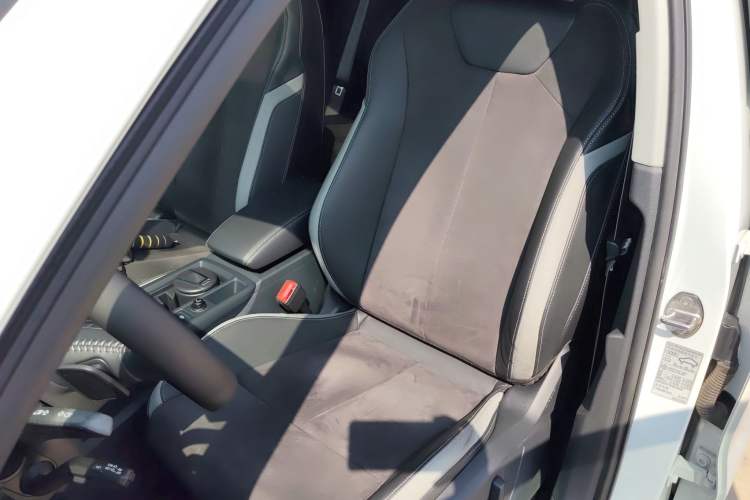 Used Audi Q3 2019 40 TFSI Fashion Dynamic Model
