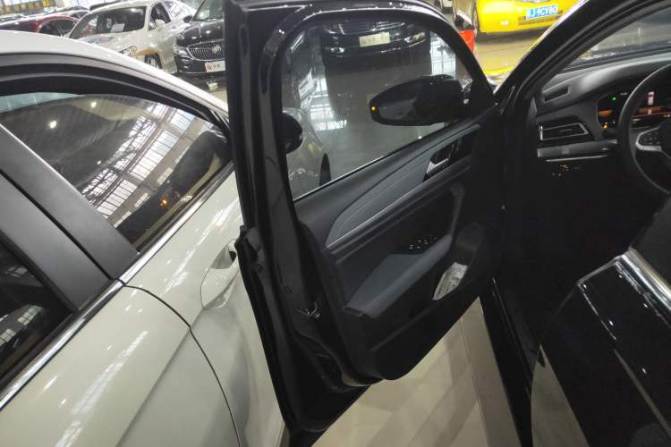 Used Volkswagen Lavida 2024 1.5L Automatic Full-Comfort Version