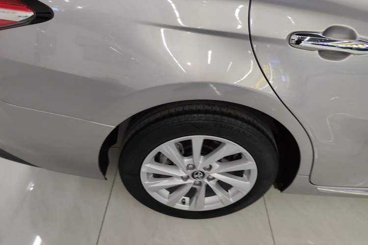 Used Toyota Camry 2023 2.0G Luxury Edition
