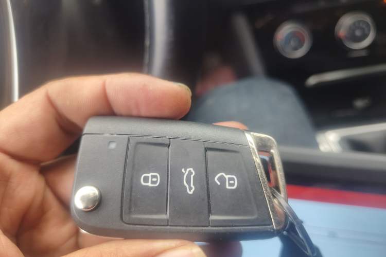 Used Volkswagen Sagitar 2020 280TSI DSG Comfort Version China VI Standard Vehicle Key