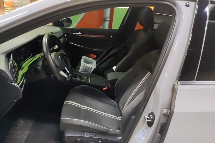 Used Volkswagen Golf 2021 280TSI DSG R-Line
