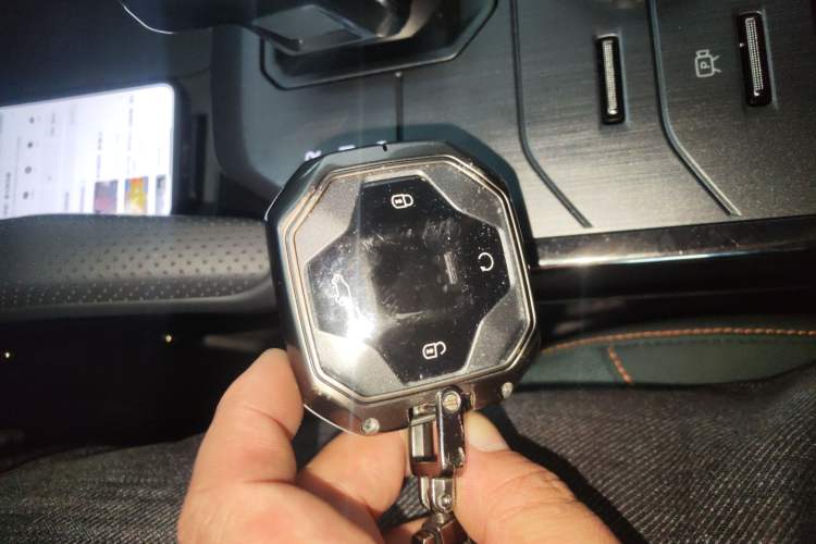 Used JETOUR Shanhai Traveler C-DM 2024 C-DM 129KM Linye Edition Vehicle Key