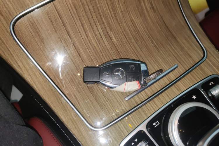 Used Mercedes-Benz GLC Coupe 2017 GLC 260 4MATIC Coupe SUV Vehicle Key