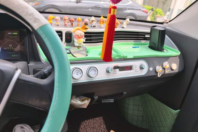 Used Wuling Hongguang MINIEV 2021 Macaron Fashion Model Lithium Iron Phosphate Audio And AC Panel