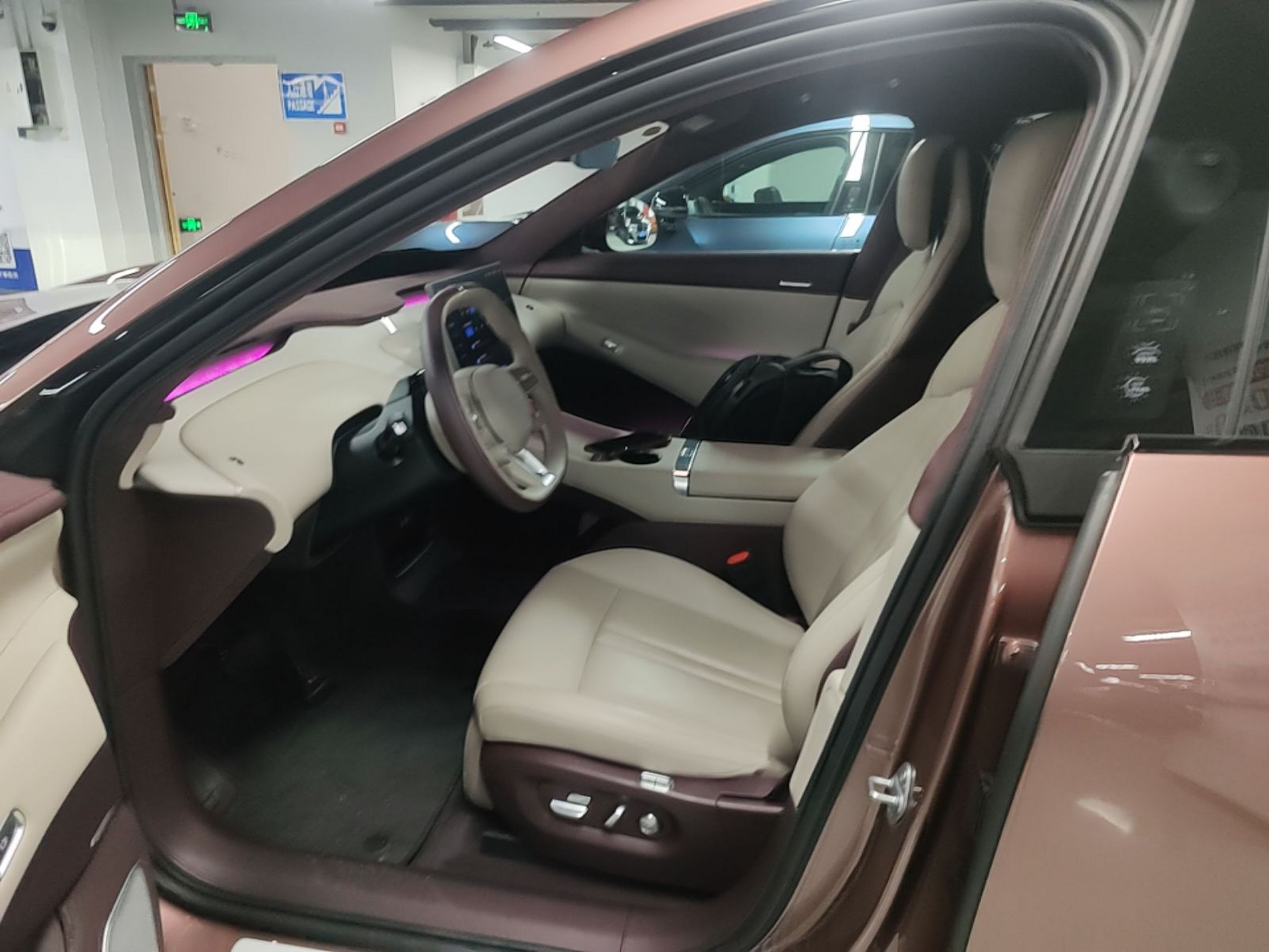 Interior delantero