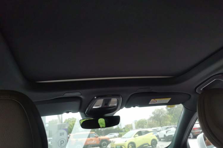 Used Volvo XC60 2025 B5 Four-Wheel Drive Smart & Advanced Luxury Edition Headliner