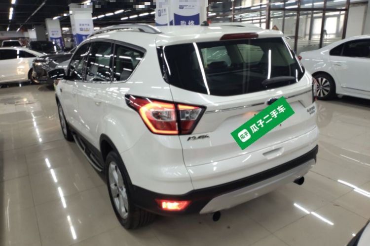 Used Ford Kuga 2018 EcoBoost 180 Two-Wheel-Drive Platinum Edition
