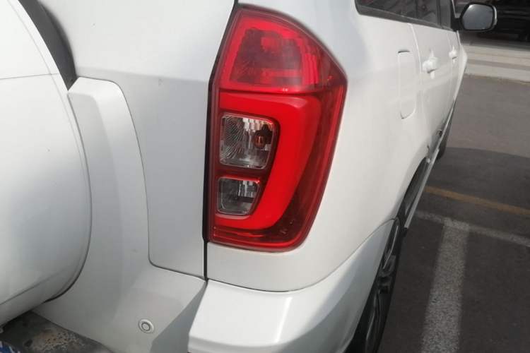 Used Chery Tiggo 3 2015 1.6L CVT ZhiShang Commemorative Edition Exterior 3