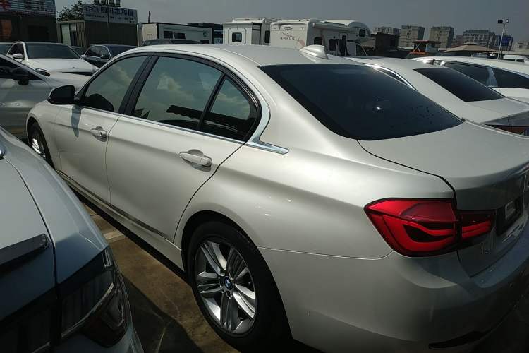 Used BMW 3 Series 2016 320Li Fashion Model
