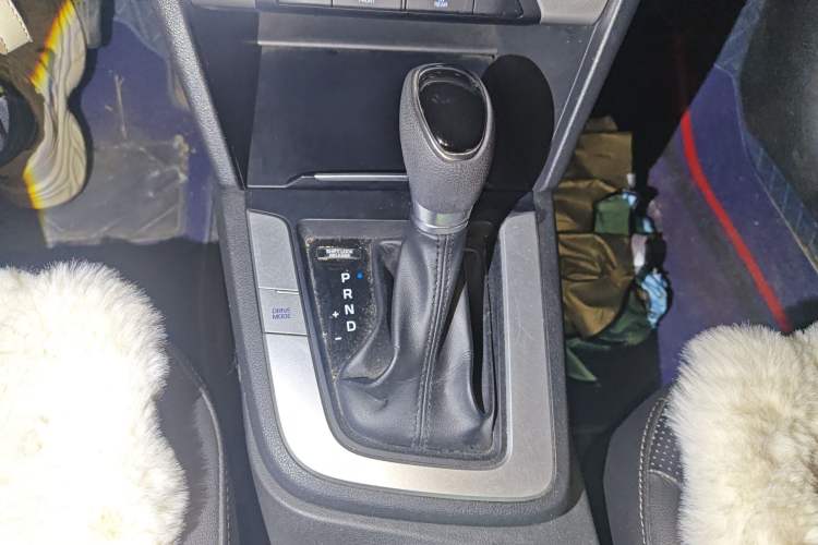 Used Hyundai Elantra (6th Generation / Lingdong) 2016 1.6L Automatic ZhiXuan – Elite Version
