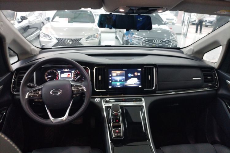 Used GAC Trumpchi M8 2023 Lingxiu Series 390T Deluxe Edition Center Console