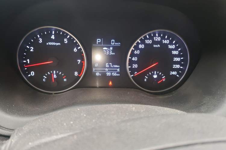 Used Hyundai Celesta 2020 1.6L Automatic GL Enjoyable Edition Odometer Close Up