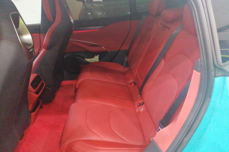 Used Xiaomi Auto SU7 2024 Rear-Drive Ultra-Long Range Advanced Pro-Level Intelligent Driving Version
