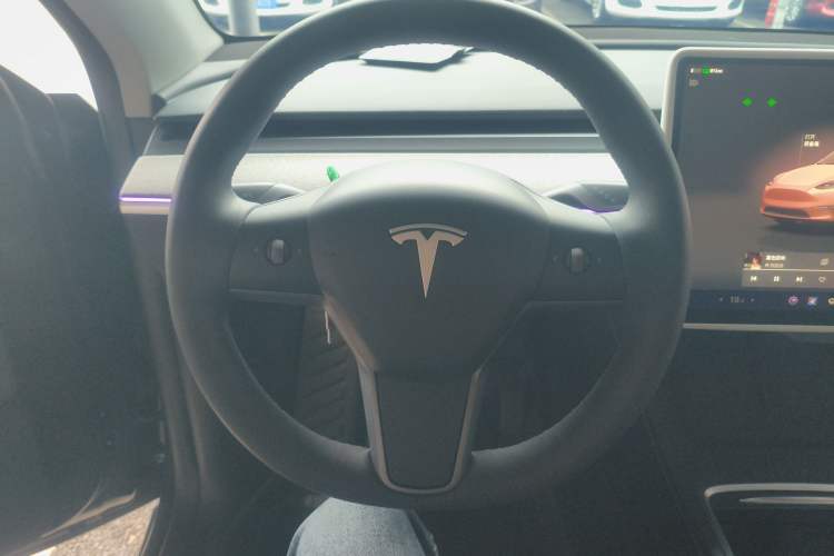 Used Tesla Model Y 2024 Rear-Wheel-Drive Version Steering Wheel