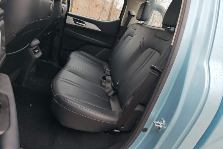 Used Great Wall King Kong Poer 2024 2.0T Automatic 8AT Diesel Two-Wheel-Drive Elite Flatbed