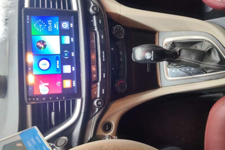 Used Buick GT 2017 15N Automatic Elite Version Audio And AC Panel