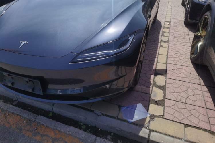 Used Tesla Model 3 2025 Rear-Wheel-Drive Version