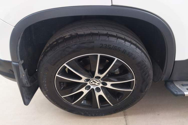 Used Volkswagen Tiguan 2016 300TSI Automatic All-Wheel Drive Luxury Edition Right Rear Wheel Hub