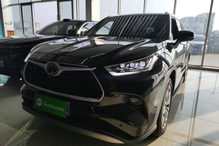 Used Toyota Highlander 2024 2.5L Smart Electric Hybrid Dual-Engine Four-Wheel Drive Prestige Version – 7 Seats