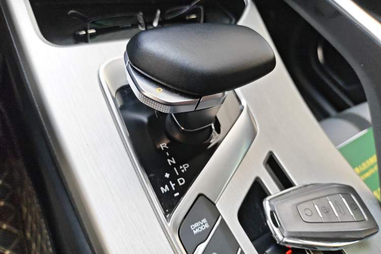 Used Geely Auto Coolray 2023 1.5T DCT Platinum Edition
