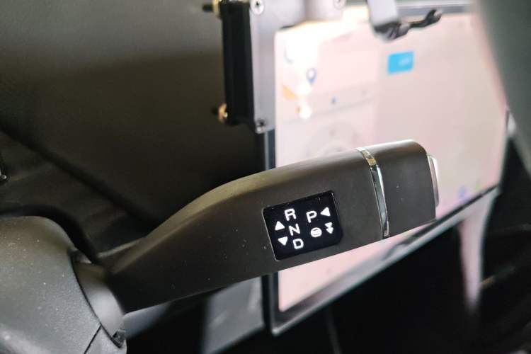 Used Chery New Energy Boundless Pro 2022 301km LingShou Edition Lithium Iron Phosphate Gear Lever