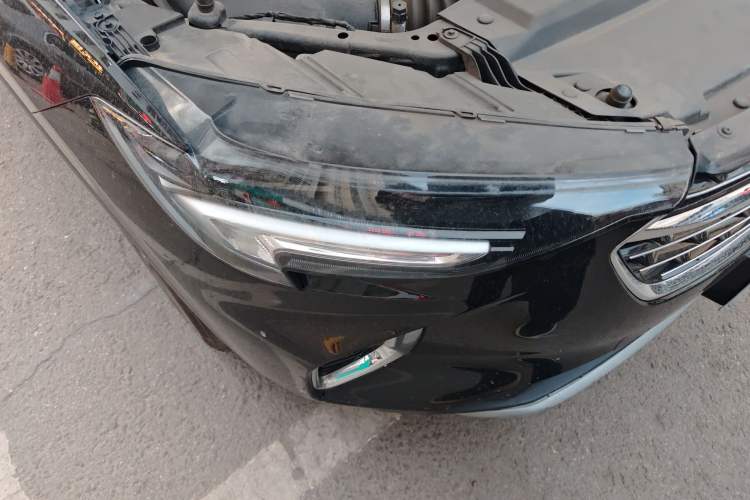 Used Buick Envision 2022 Encore S 552T Two-Wheel Drive Elite Model