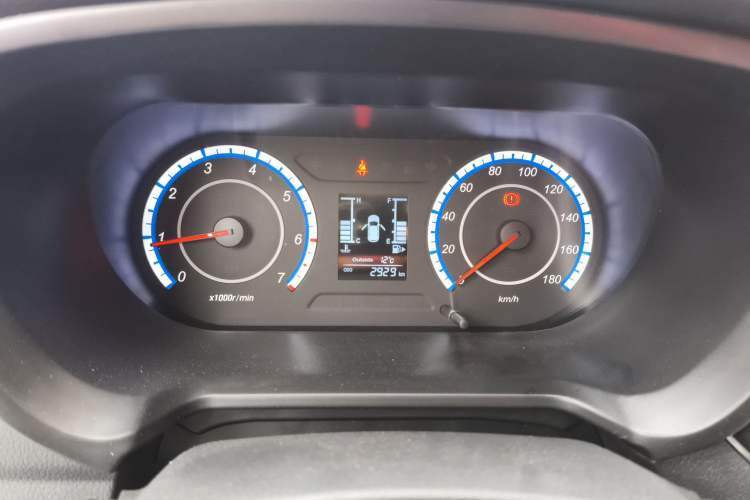 Used CHANGAN KAICHENG Ounuo S 2025 1.5L Deluxe Edition Dual-Steaming Air-Conditioned Passenger Vehicle JL473QG 5 Seats Instrument Cluster