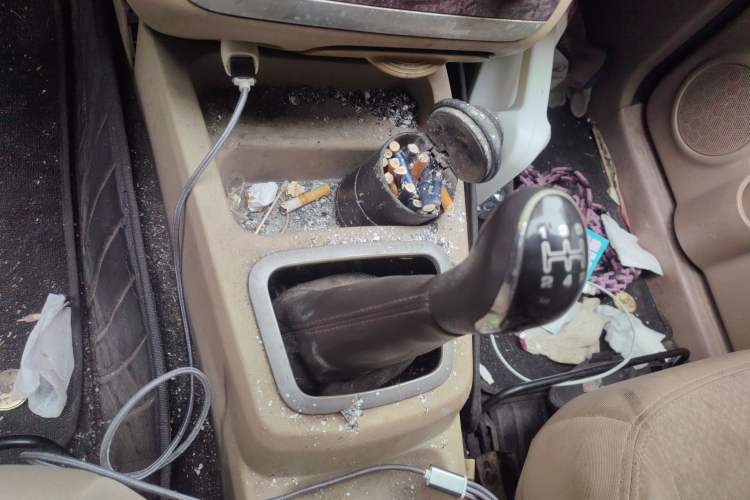 Used BAIC Weiwang M20 2014 1.5L Basic Version BJ415B Gear Lever