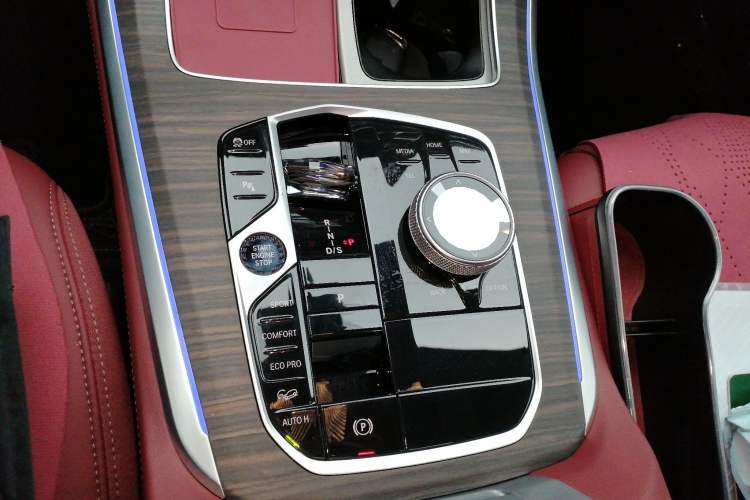 Used BMW X5 2023 xDrive 40Li M Sport Night Edition Package
