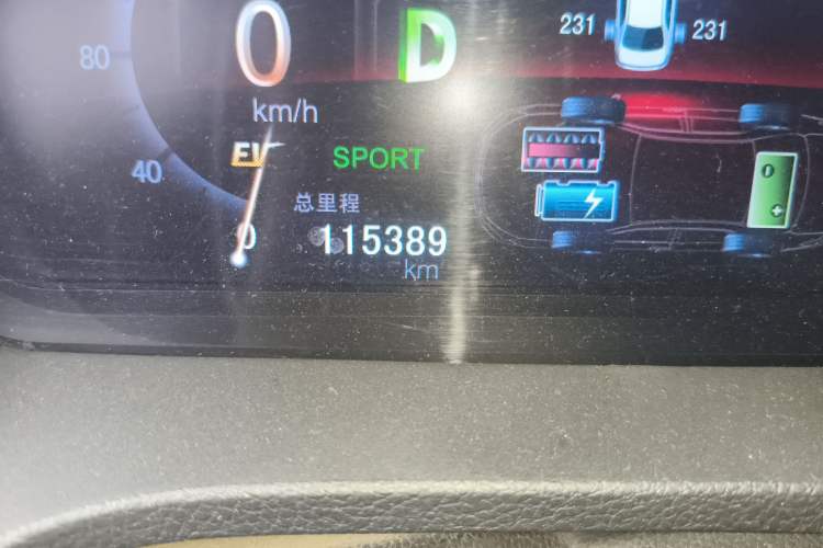 Used BYD Qin New Energy 2014 1.5T Cool Black Knight Flagship Model
