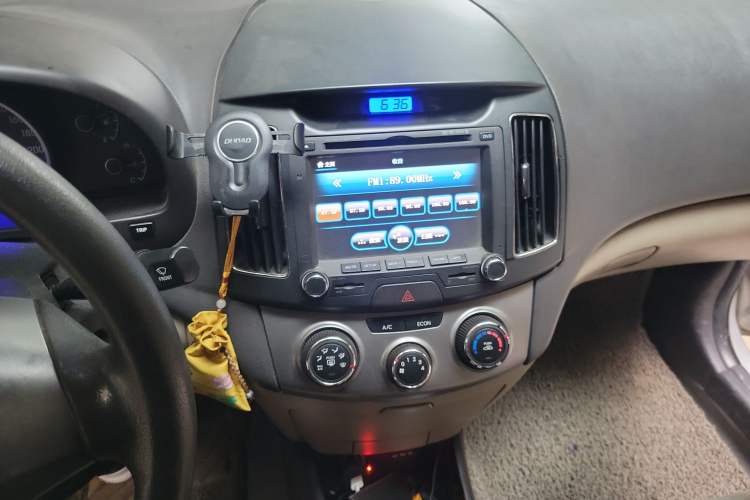 Used Hyundai Celesta 2011 1.6L Manual Luxury Model
