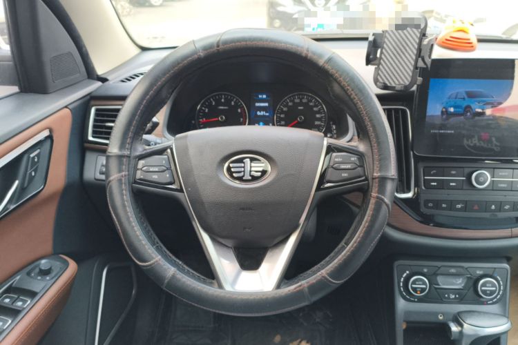 Used FAW Senya R7 2017 1.6L Automatic Smart Version
