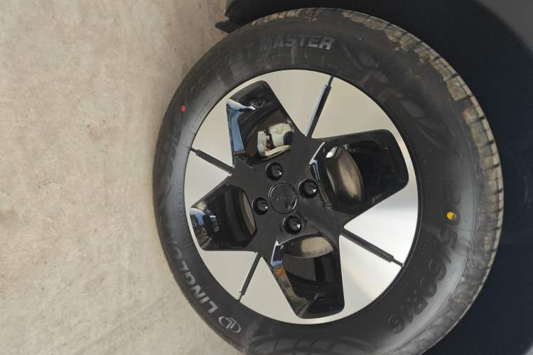 Used Geely Galaxy Geome 2025 310km Dream Edition Left Front Wheel Hub