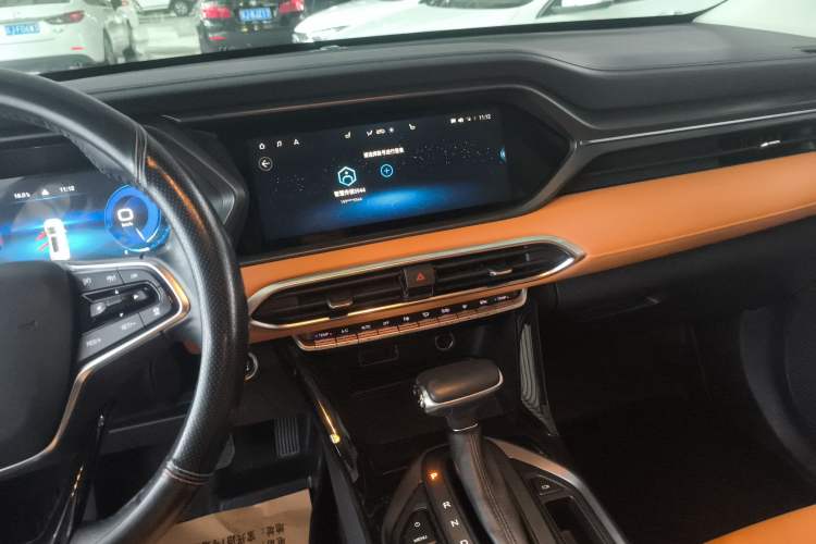 Used GAC Trumpchi GS4 2020 270T Automatic Supreme Edition Audio And AC Panel