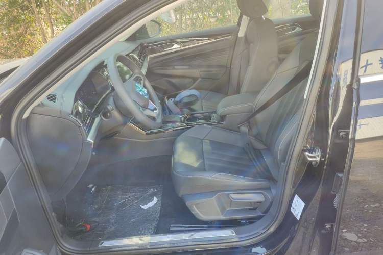 Used Volkswagen Passat New Energy 2025 430 PHEV Hybrid Business Edition Left Front Seat