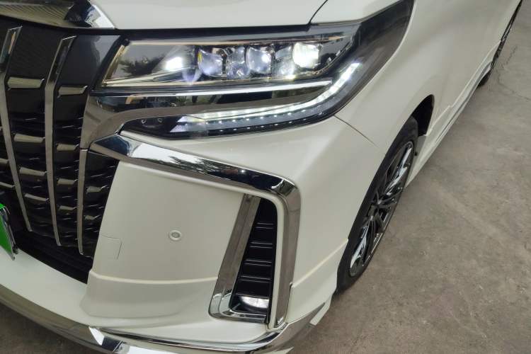Used Toyota Alphard 2015 3.5L Luxury Edition