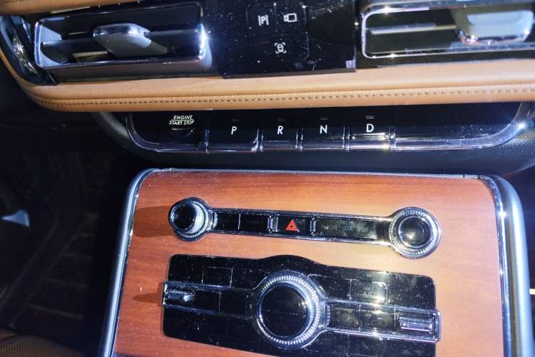 Used Lincoln Aviator 2020 3.0T V6 Four-Wheel Drive Zunya Edition
