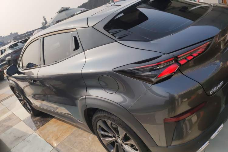 Used CHANGAN UNI-T 2020 1.5T Prestige Version Left Side