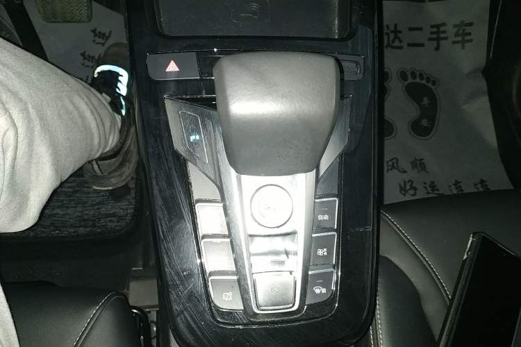 Used BYD Yuan New Energy 2019 EV360 Smart Connect Luxurious Model