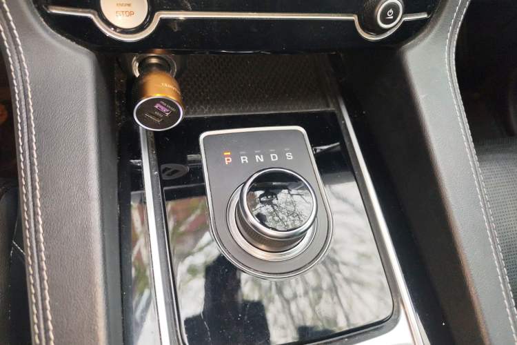 Used Jaguar F-PACE 2020 2.0T Rally Edition Gear Lever