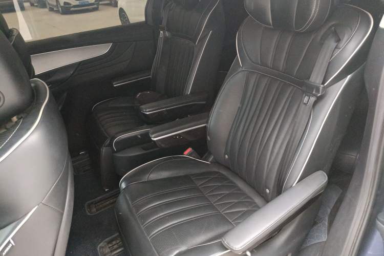 Used Roewe iMAX8 2022 400TGI Celebration Edition Left Rear Seat