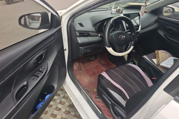 Used Toyota YARiS L Zhi Xuan 2020 1.5L CVT Leading Edition Driver Seat